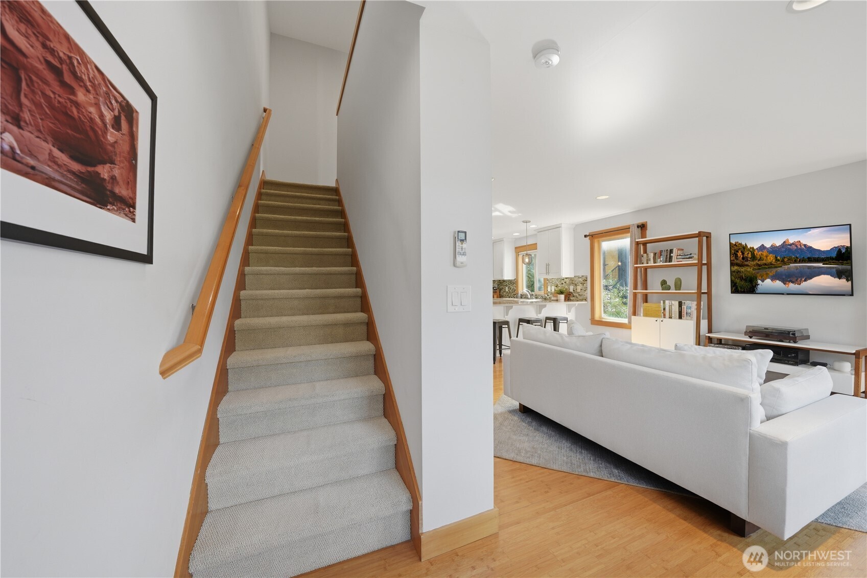 4037 7th Avenue NE Unit: A