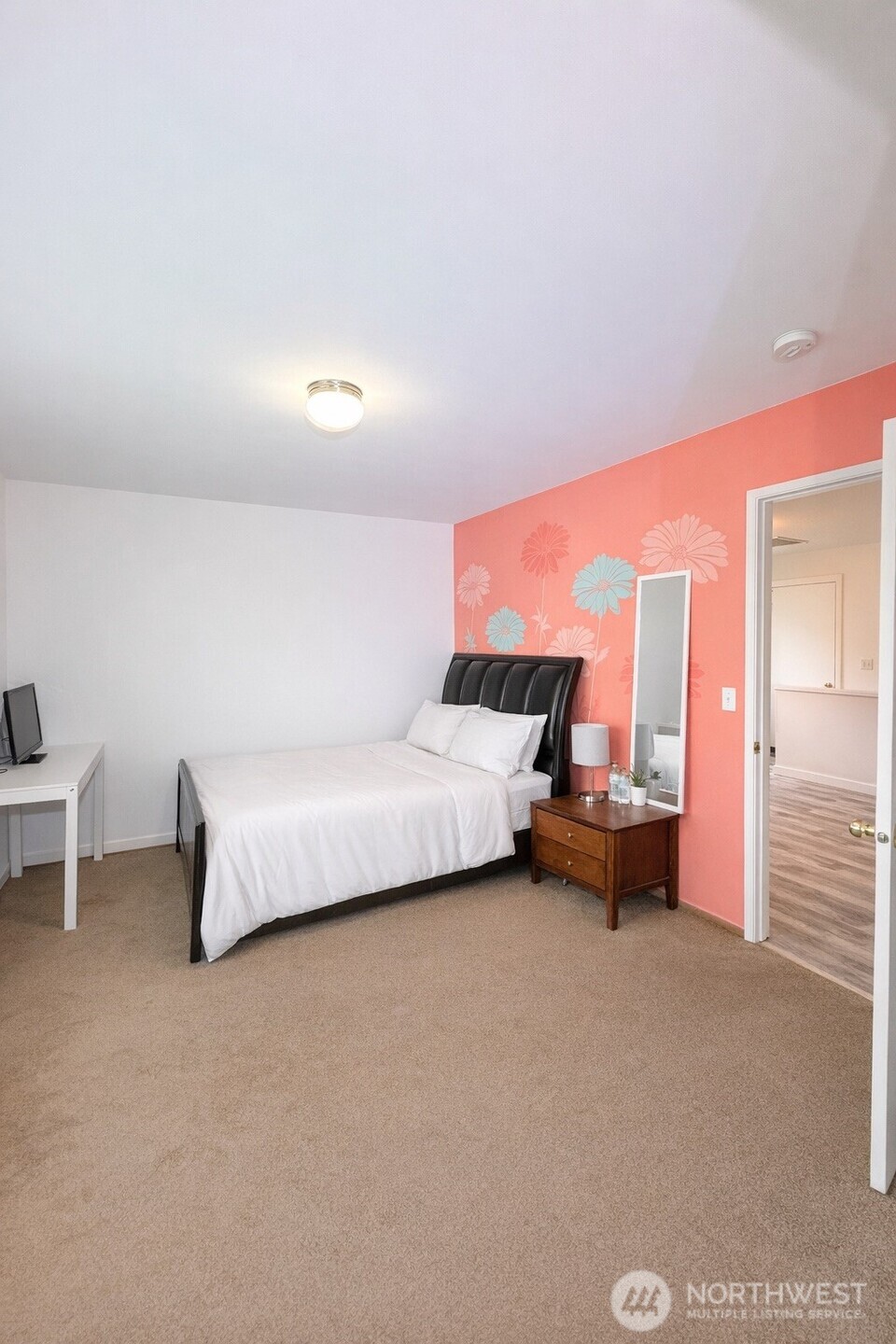 615 Monarch Boulevard