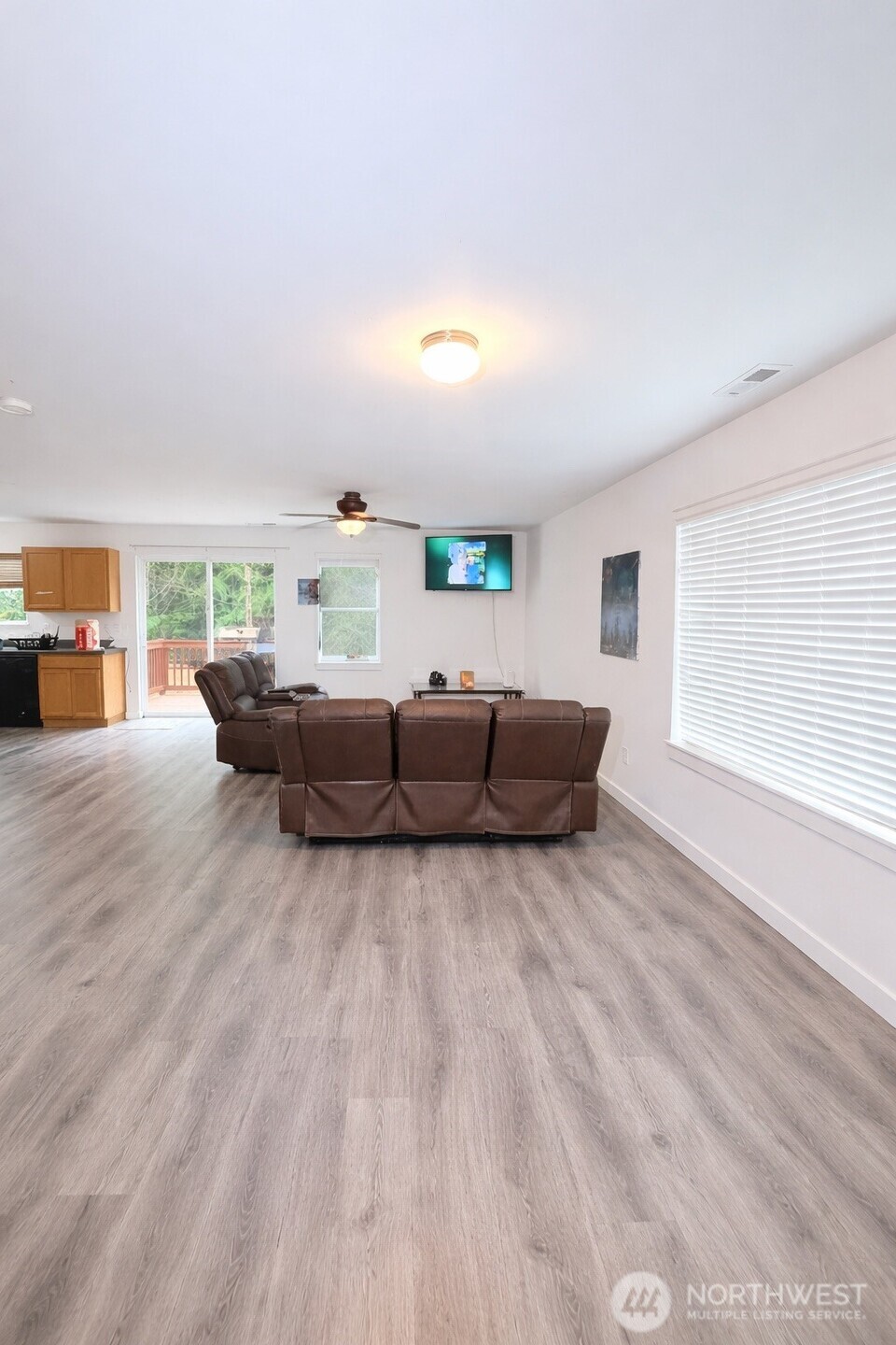 615 Monarch Boulevard