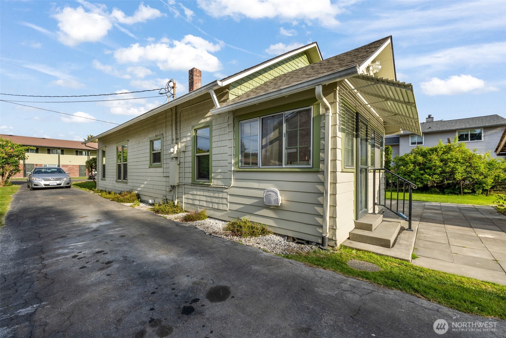 1624 Wright Avenue