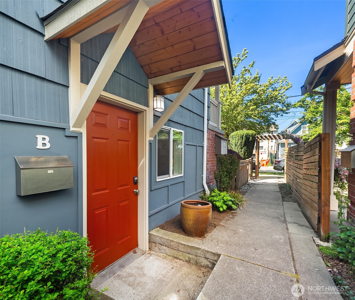17 W Dravus Street