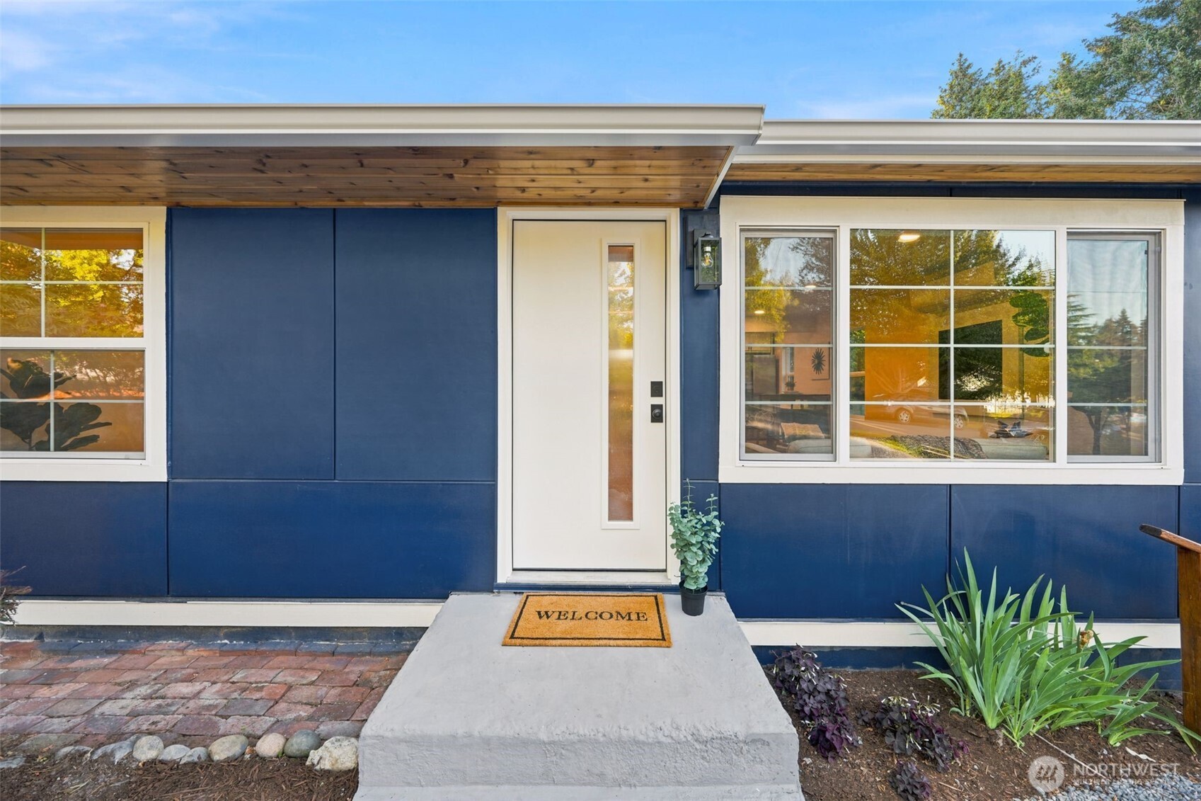 17211 3rd Avenue NE