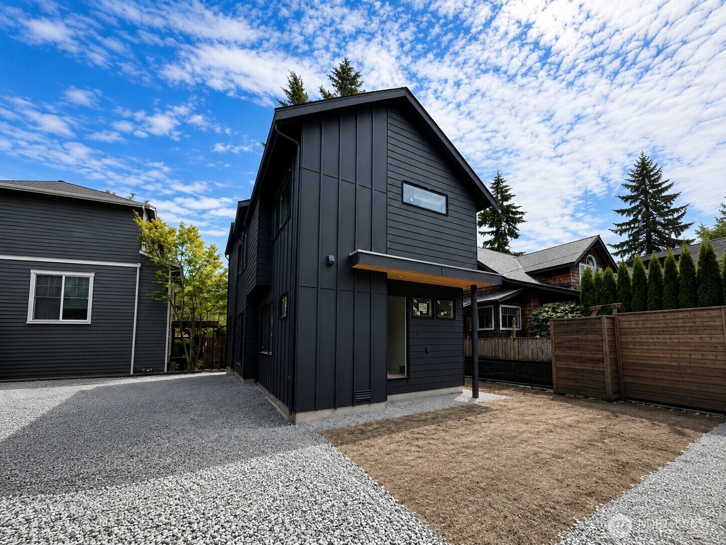 4909 SW Canada Drive