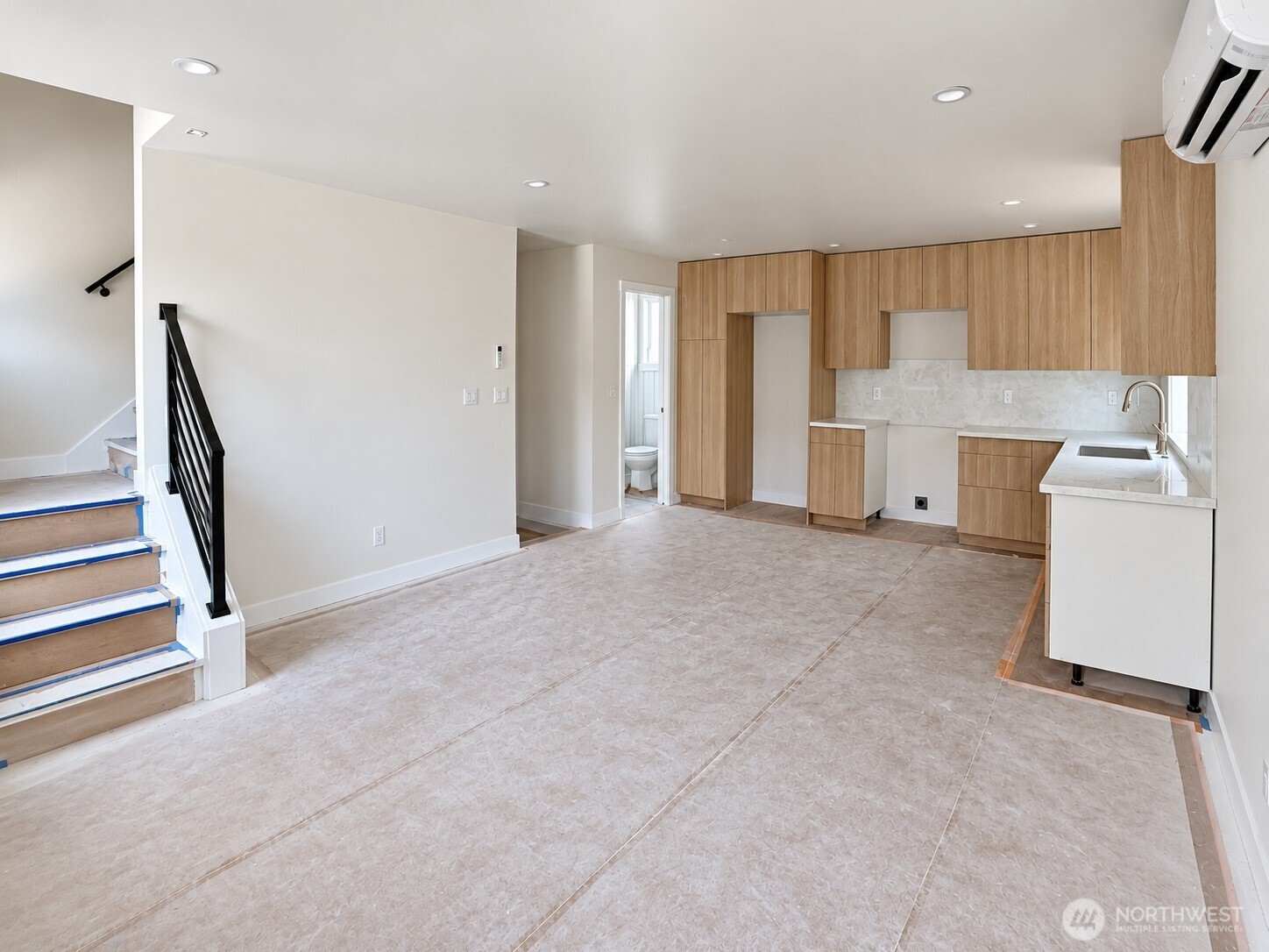 8316 B 28th Avenue NW