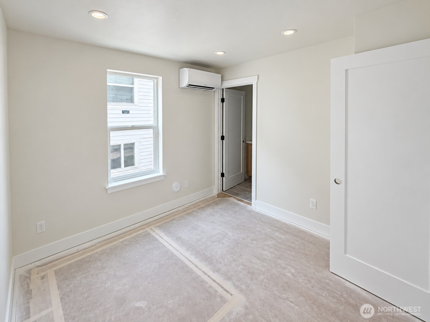 8316 B 28th Avenue NW