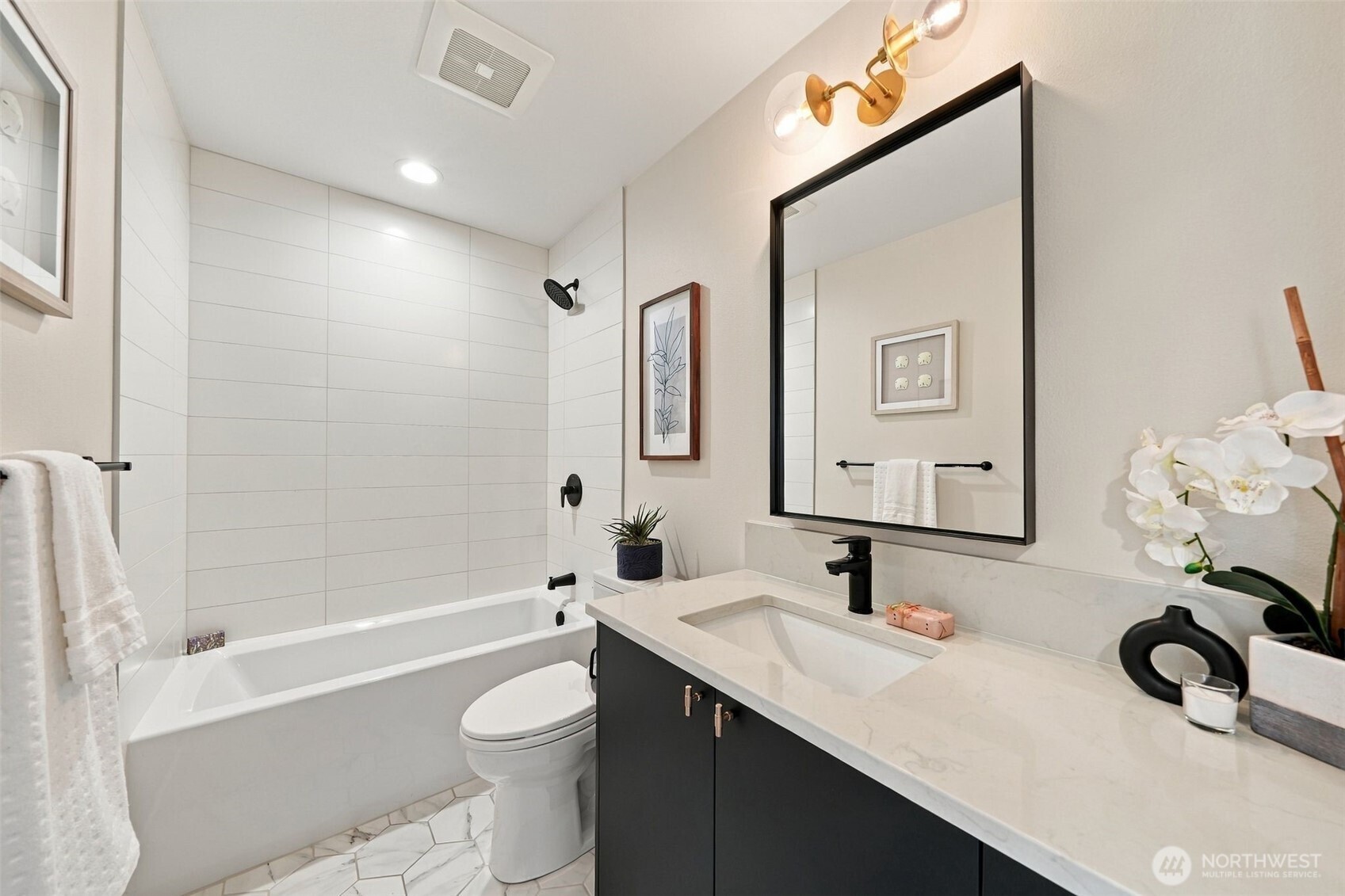 6016 California Avenue SW Unit: D