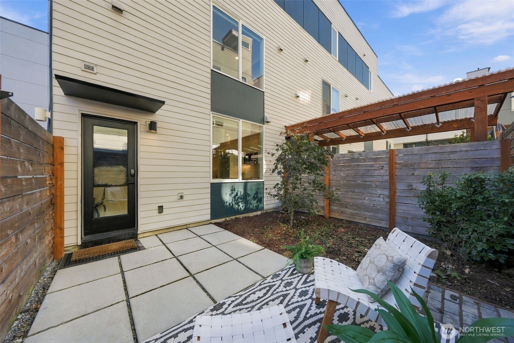 6016 California Avenue SW Unit: D