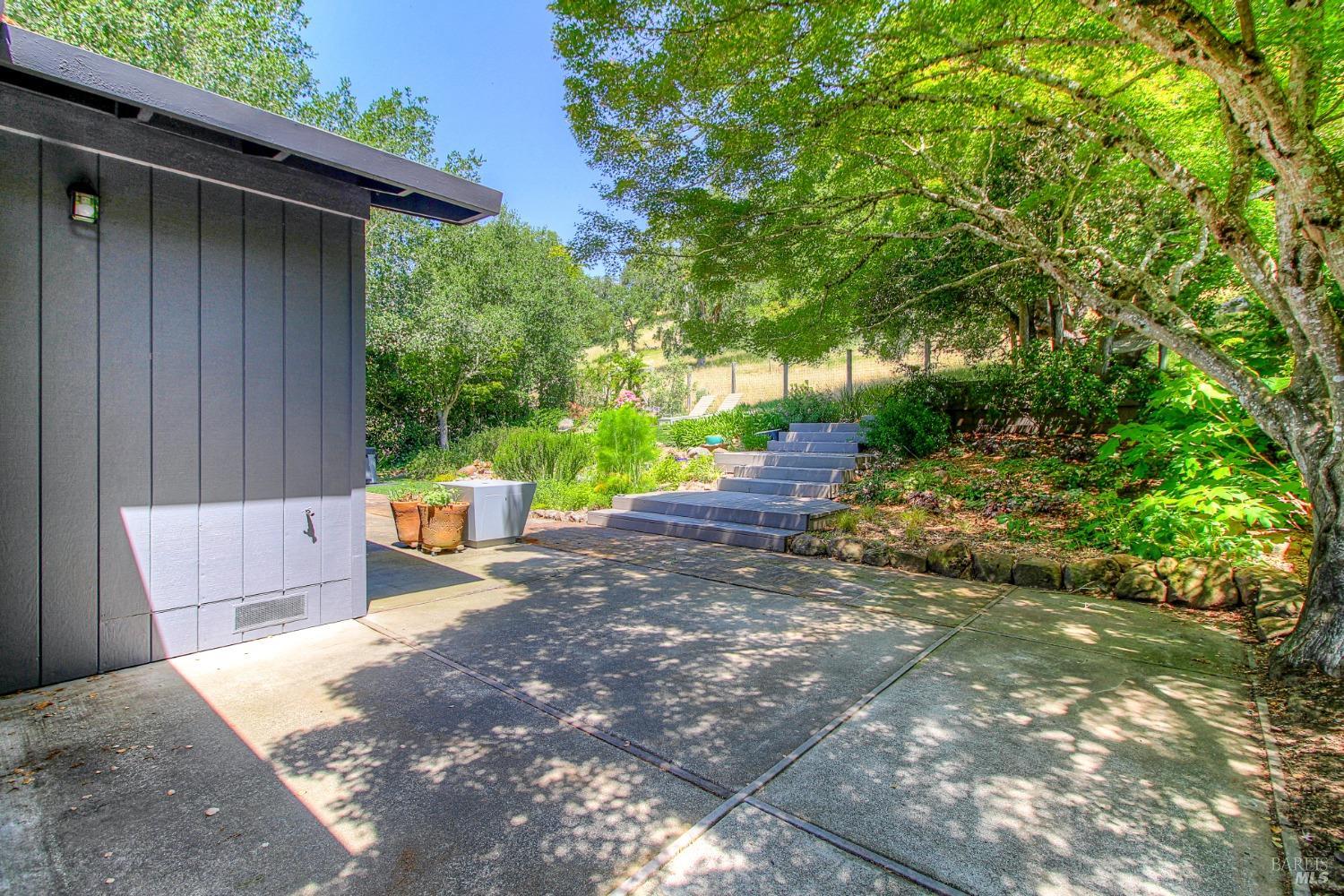 6353 Stone Bridge Rd