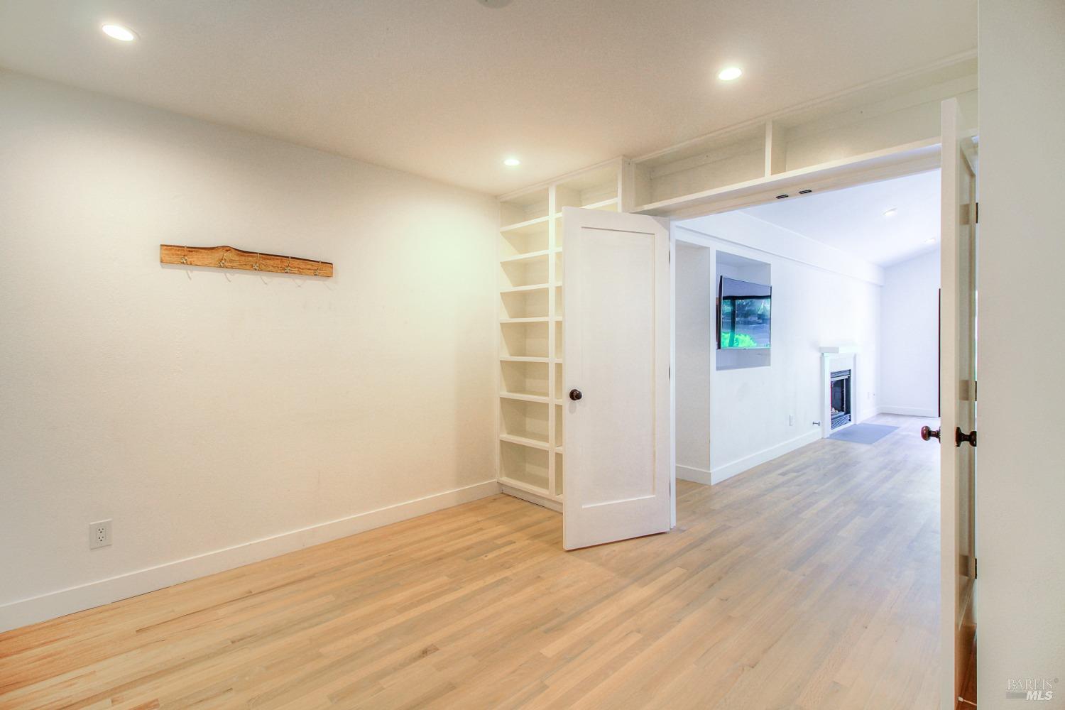 6353 Stone Bridge Rd