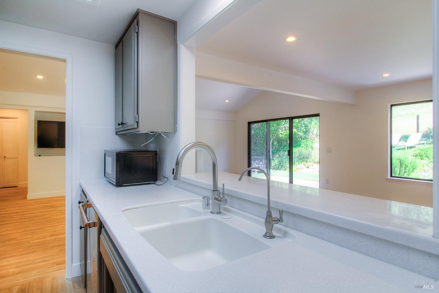 6353 Stone Bridge Rd