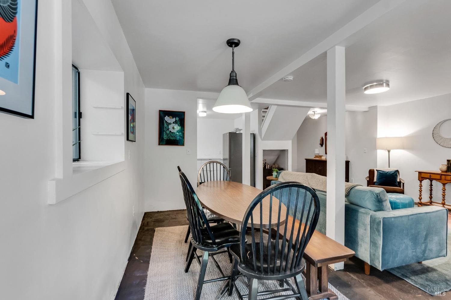 146 Redwood Ave