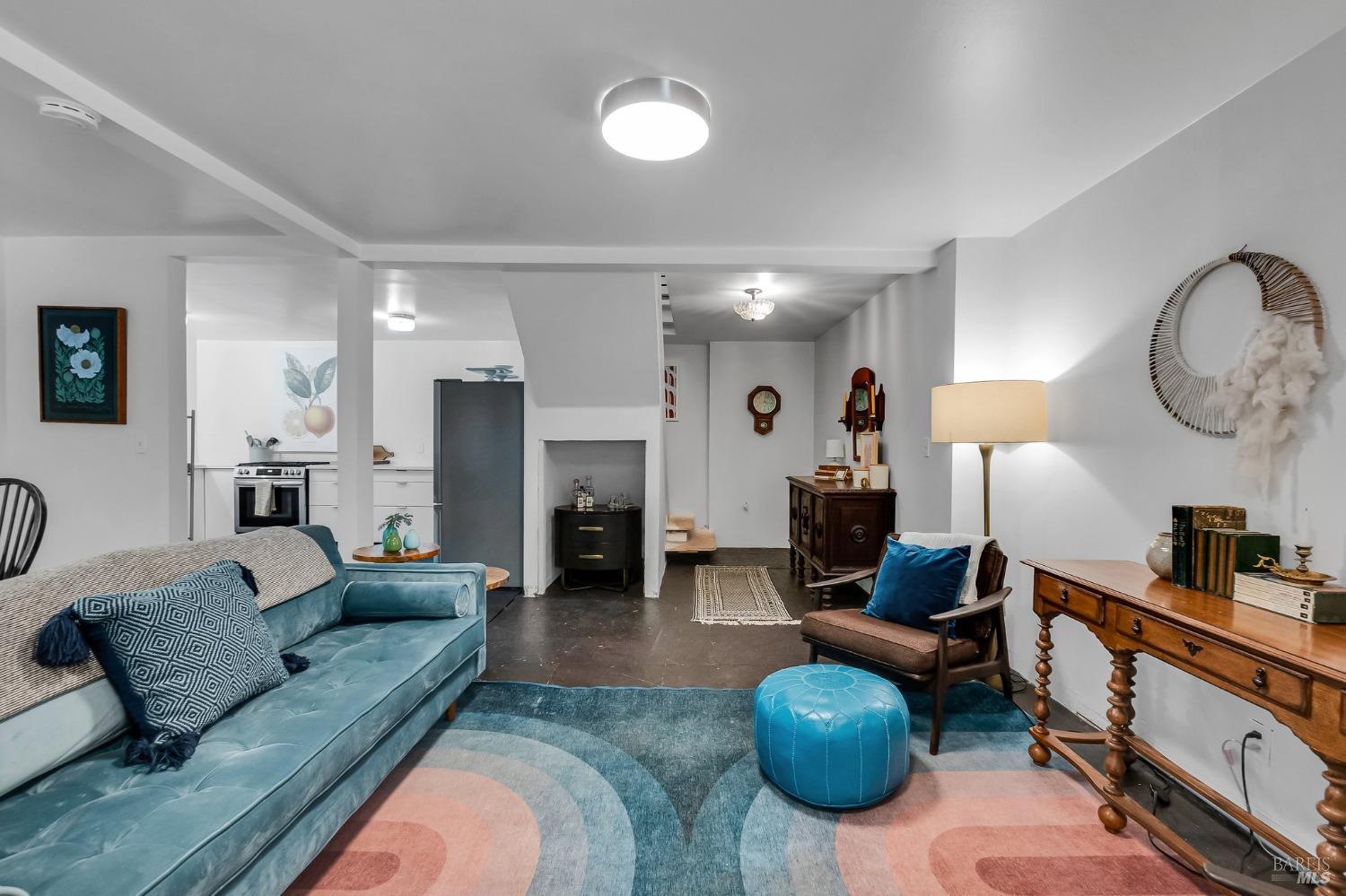 146 Redwood Ave