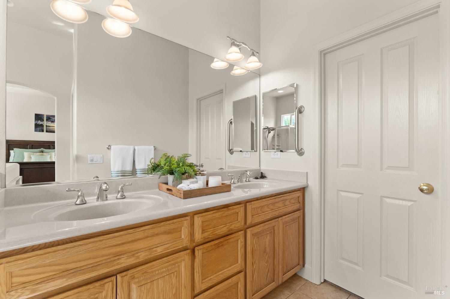 7563 Ferroggiaro Way