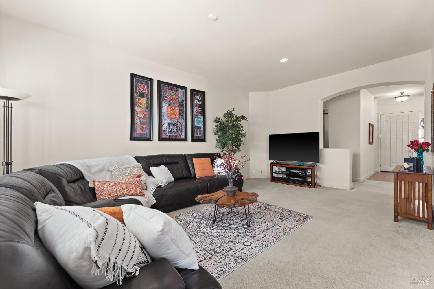 7563 Ferroggiaro Way