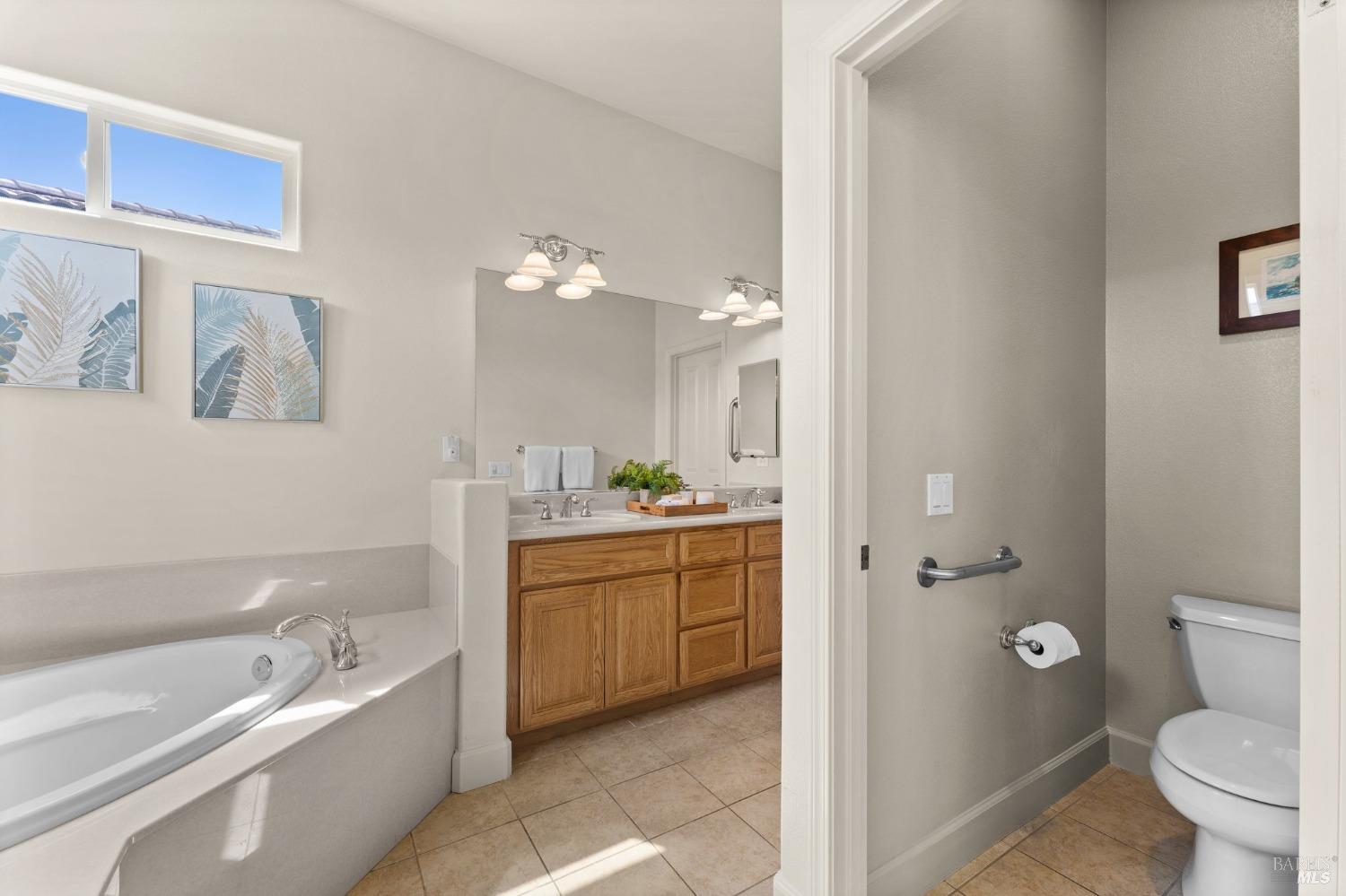 7563 Ferroggiaro Way