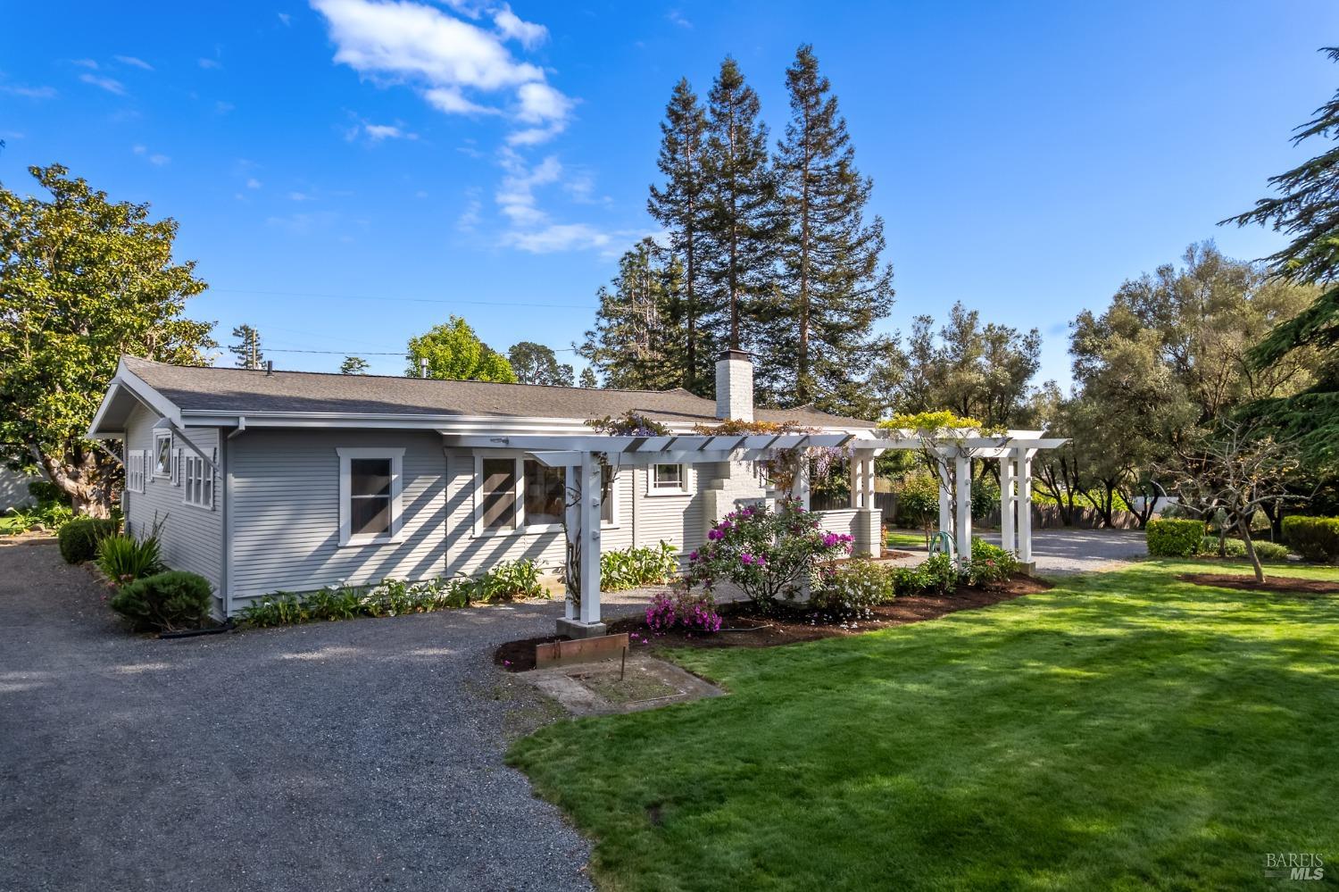 2855 Old Gravenstein Hwy