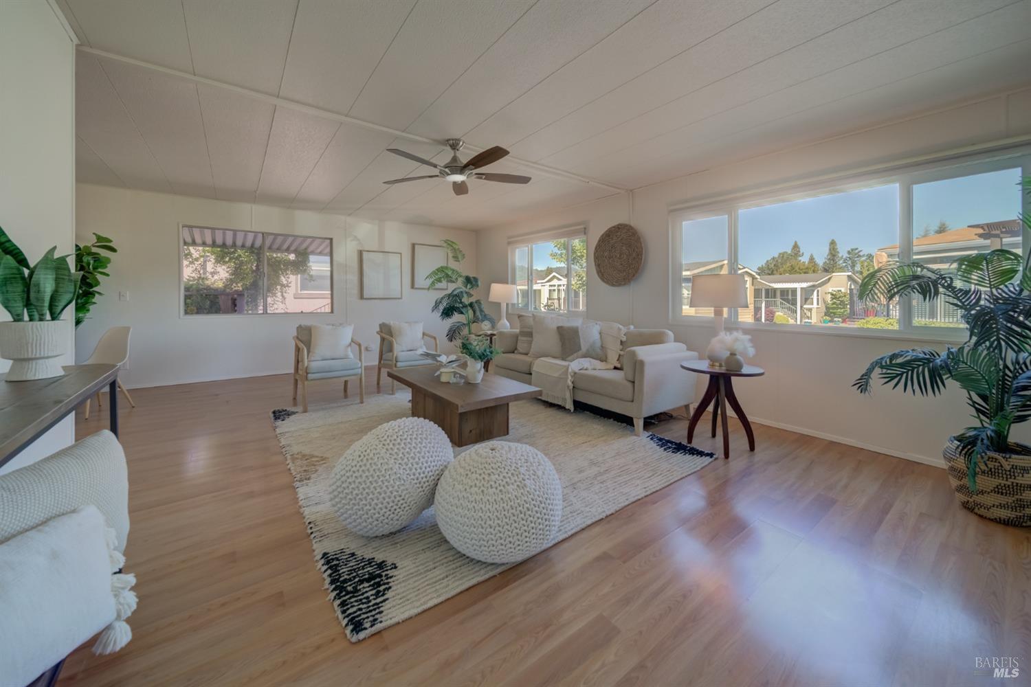 6468 Washington St #122