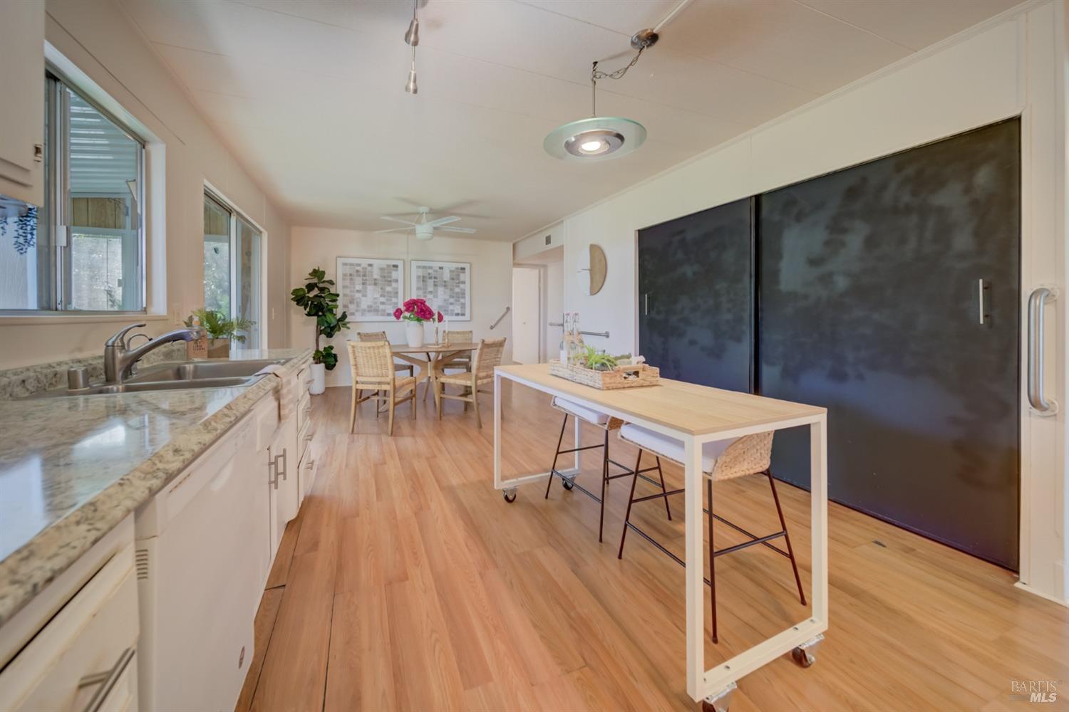 6468 Washington St #122