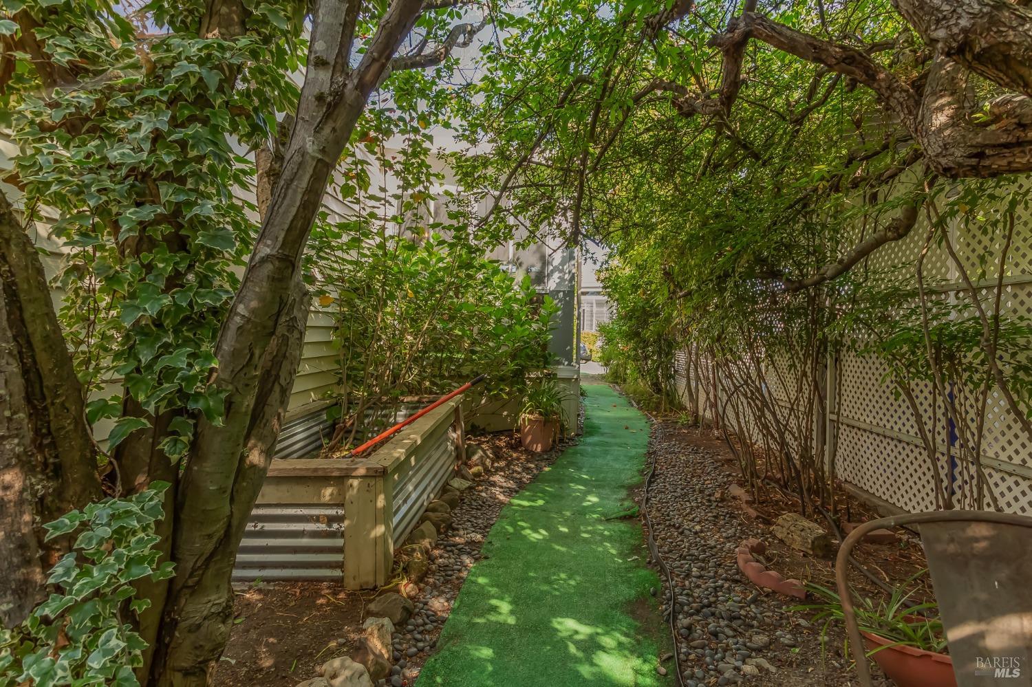 6468 Washington St #122