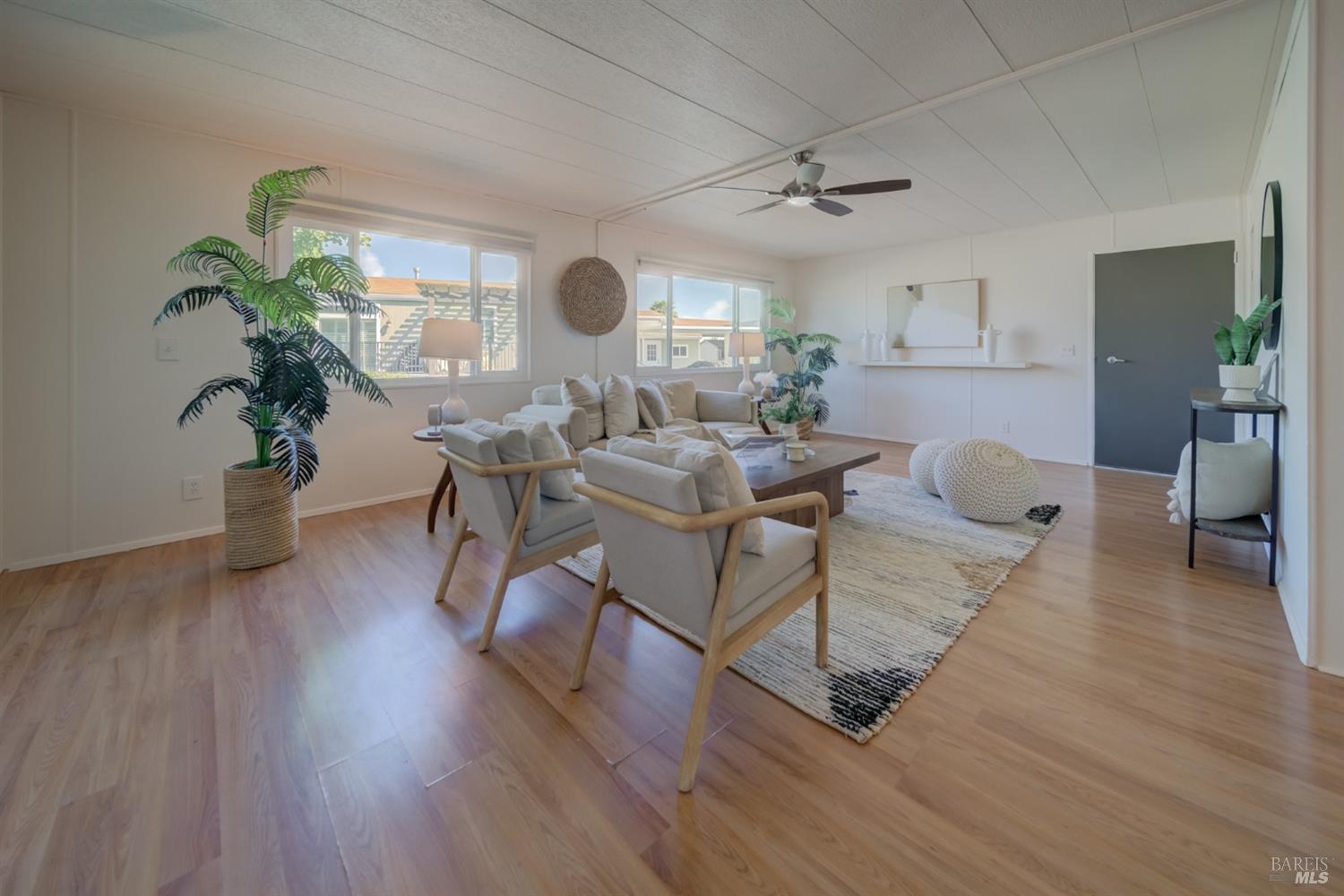 6468 Washington St #122