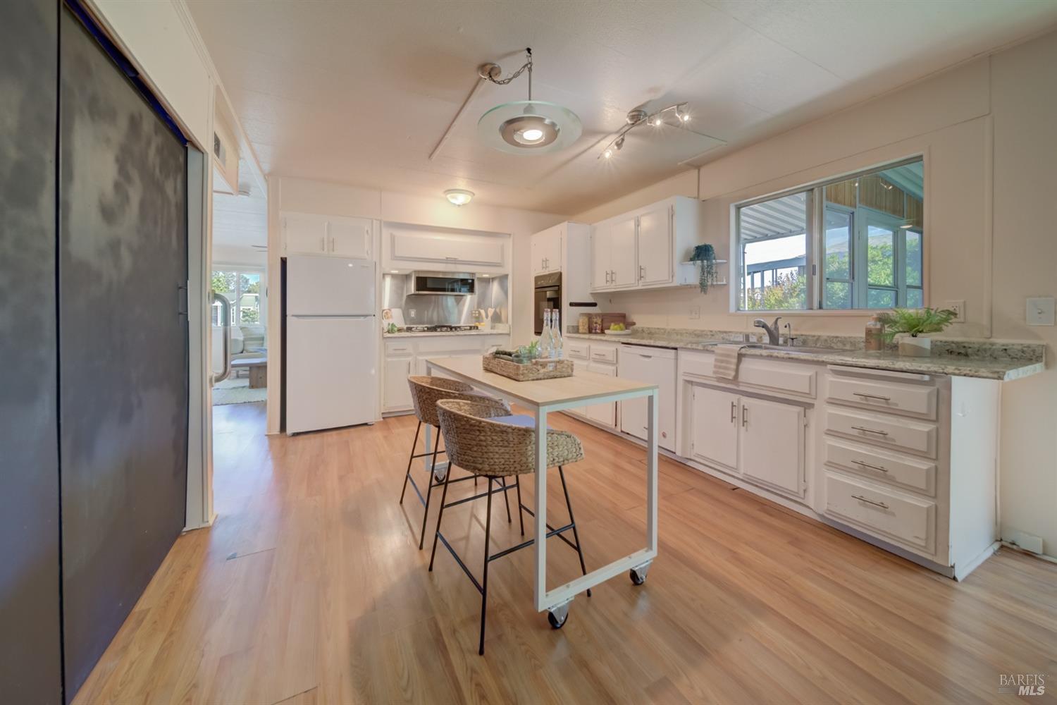 6468 Washington St #122