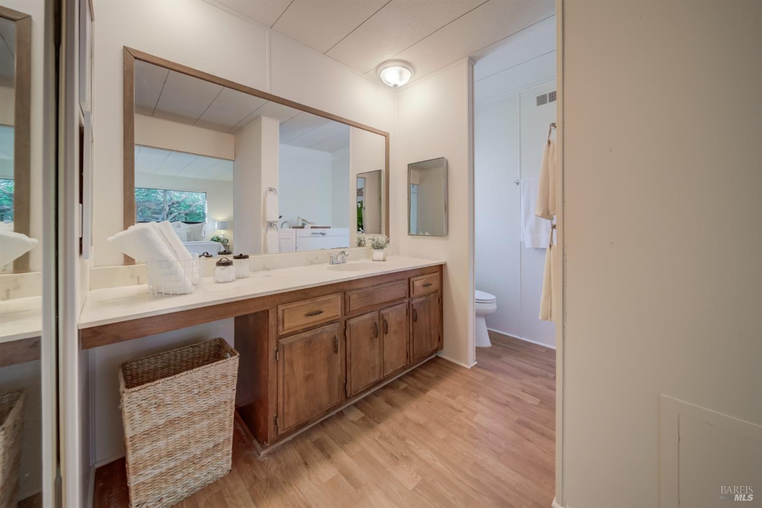 6468 Washington St #122