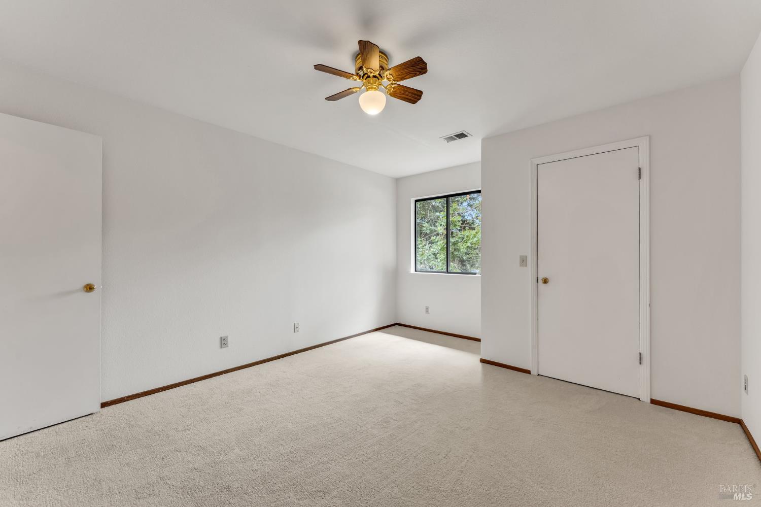 901 Russell Ave #212