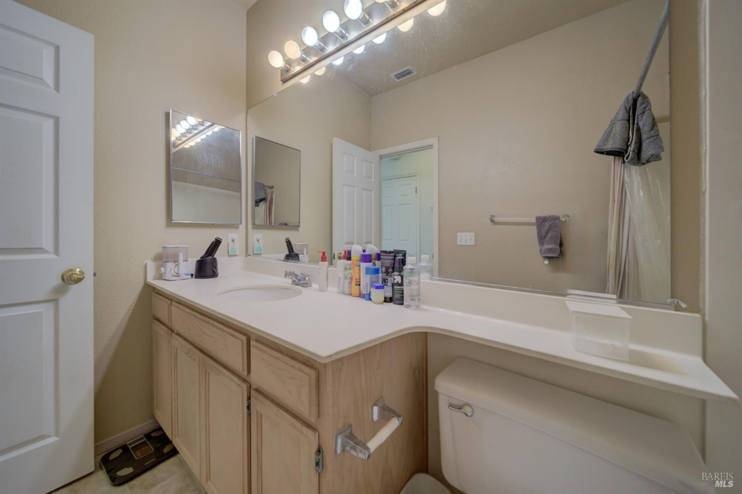 2601 Lawndale Ct