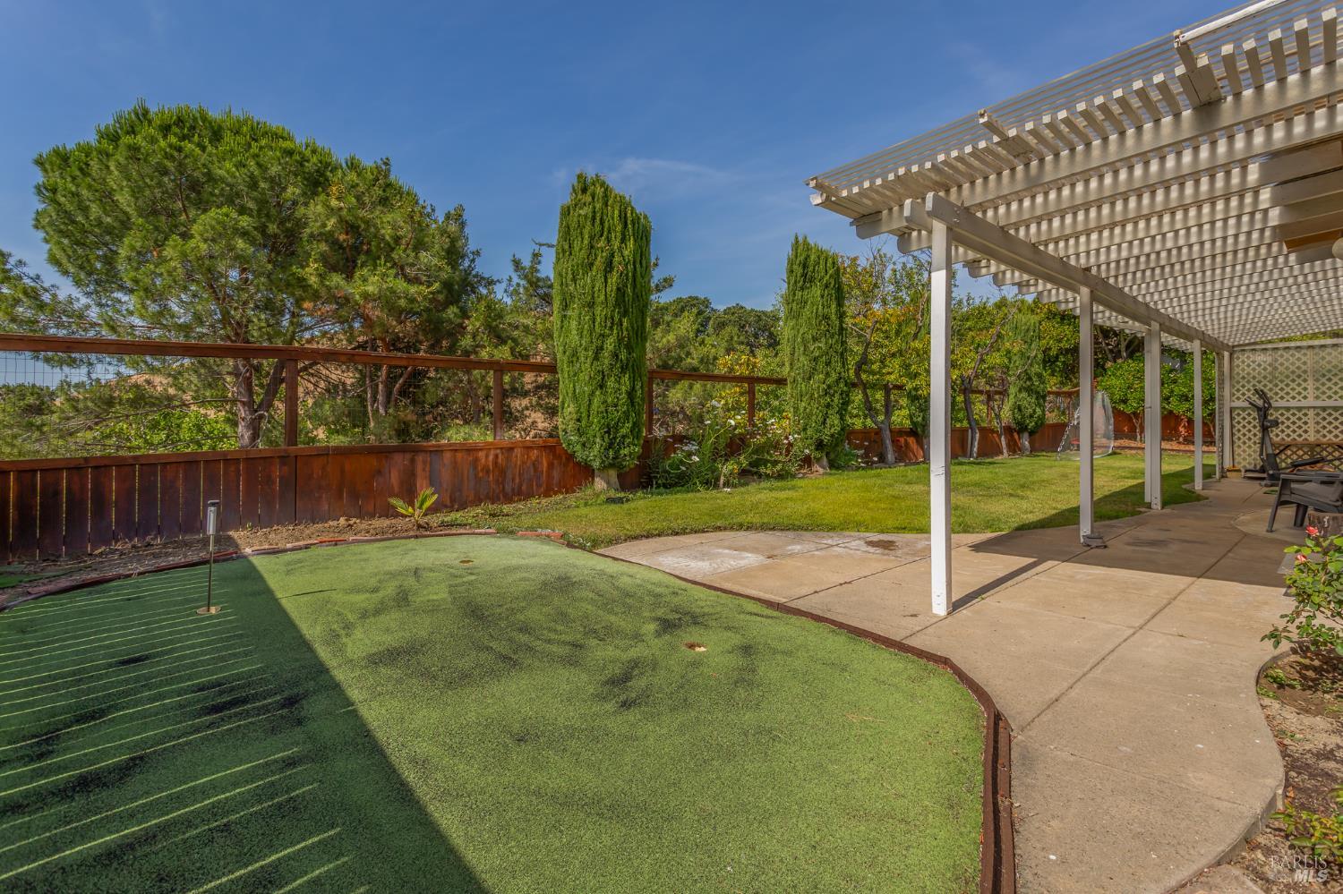 2601 Lawndale Ct