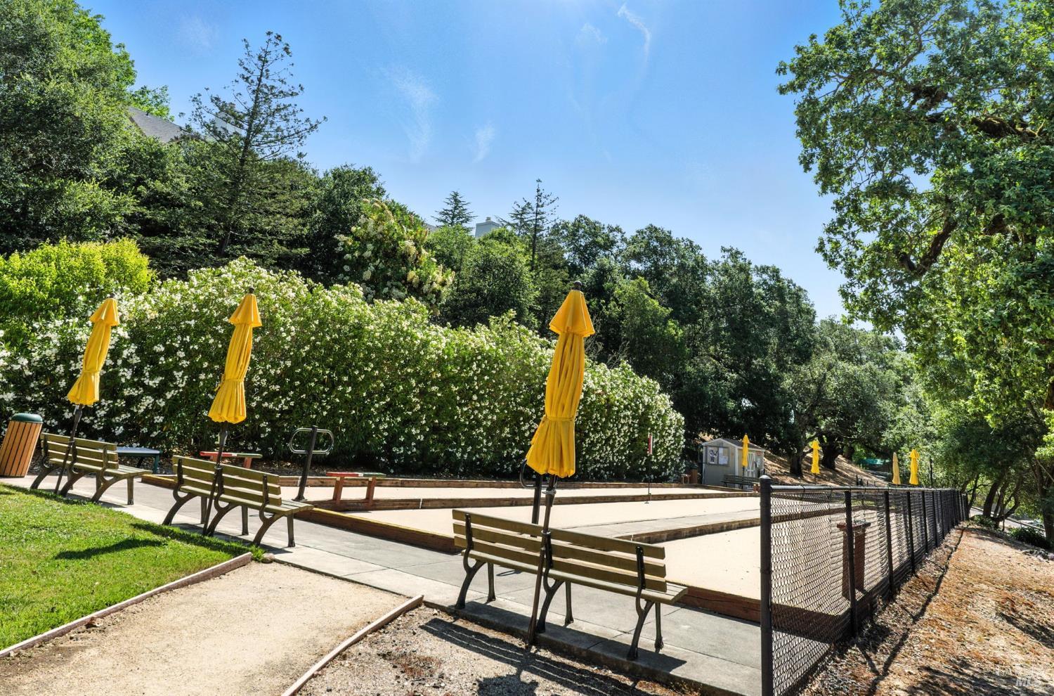 34 Aspen Meadows Cir