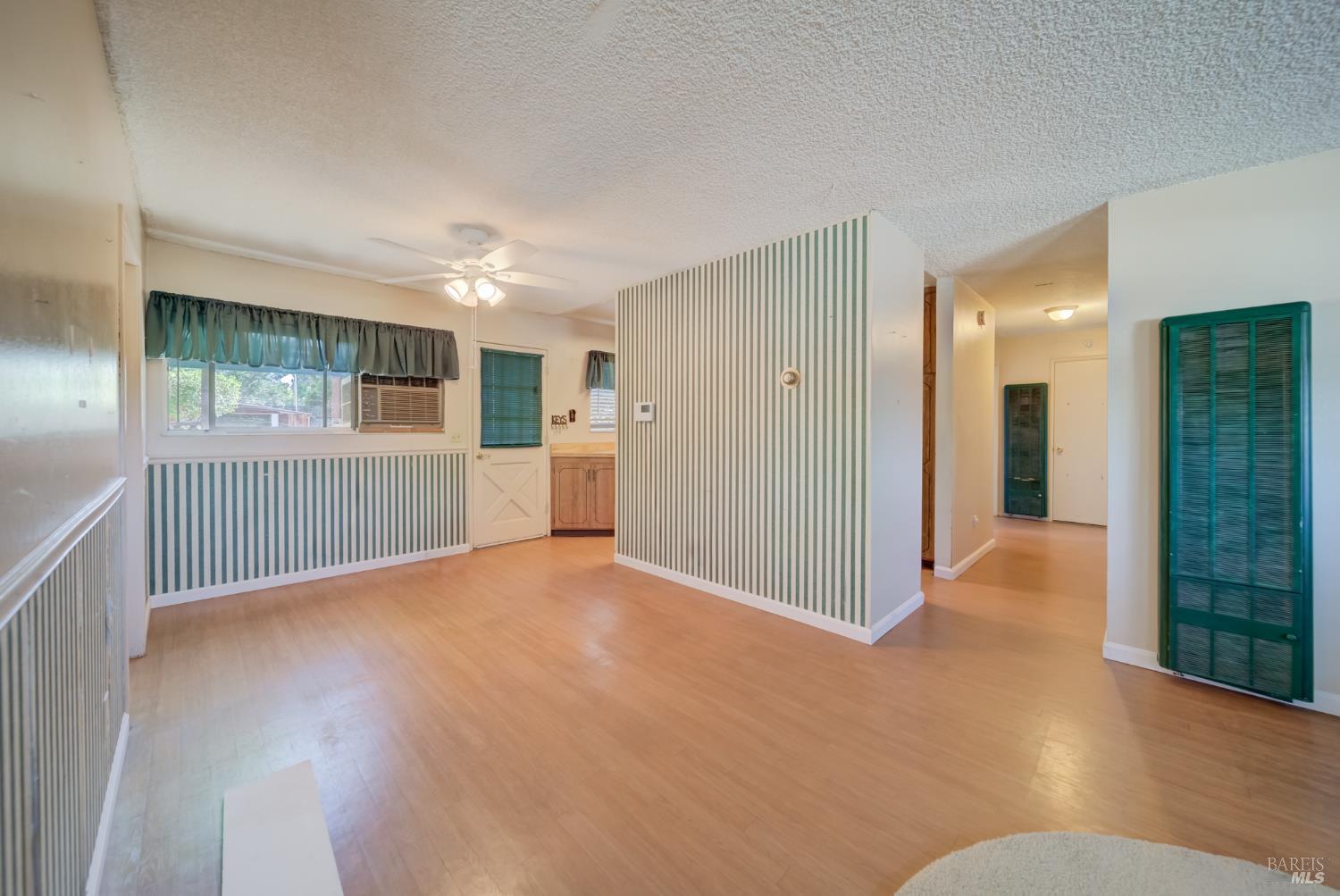 490 Pear Tree Ln