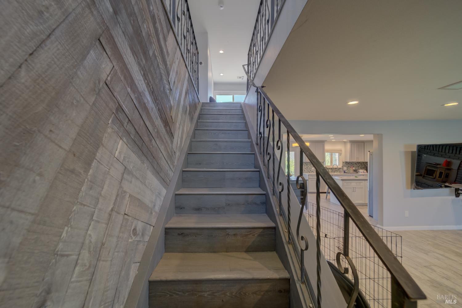 1135 Rimrock Dr