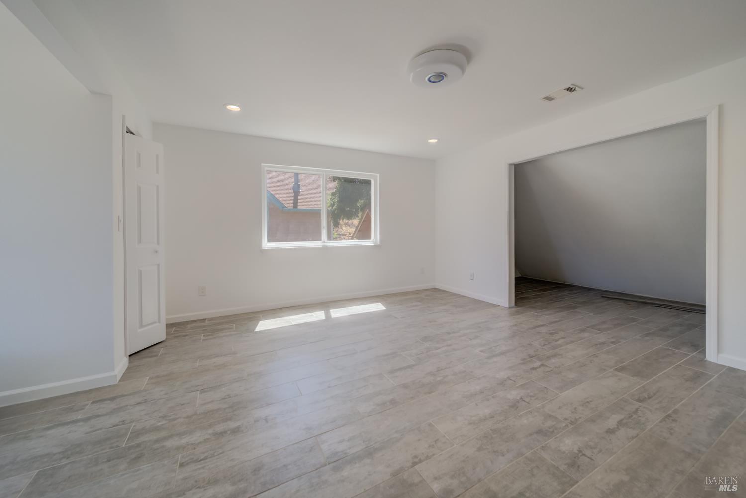 1135 Rimrock Dr
