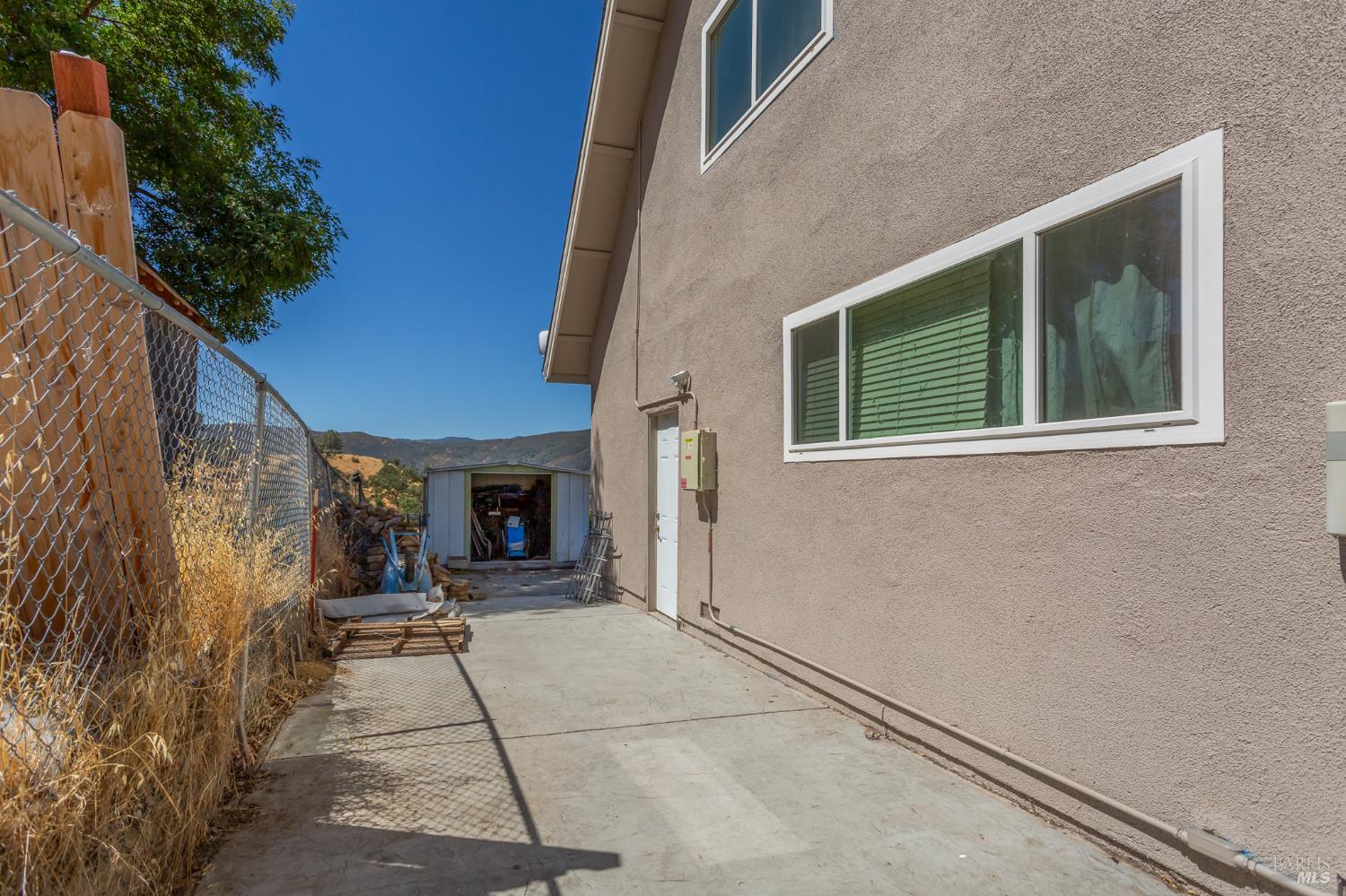 1135 Rimrock Dr