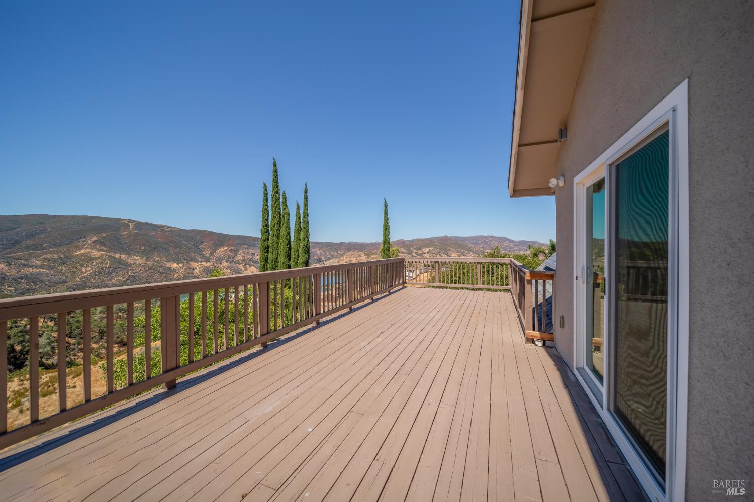 1135 Rimrock Dr