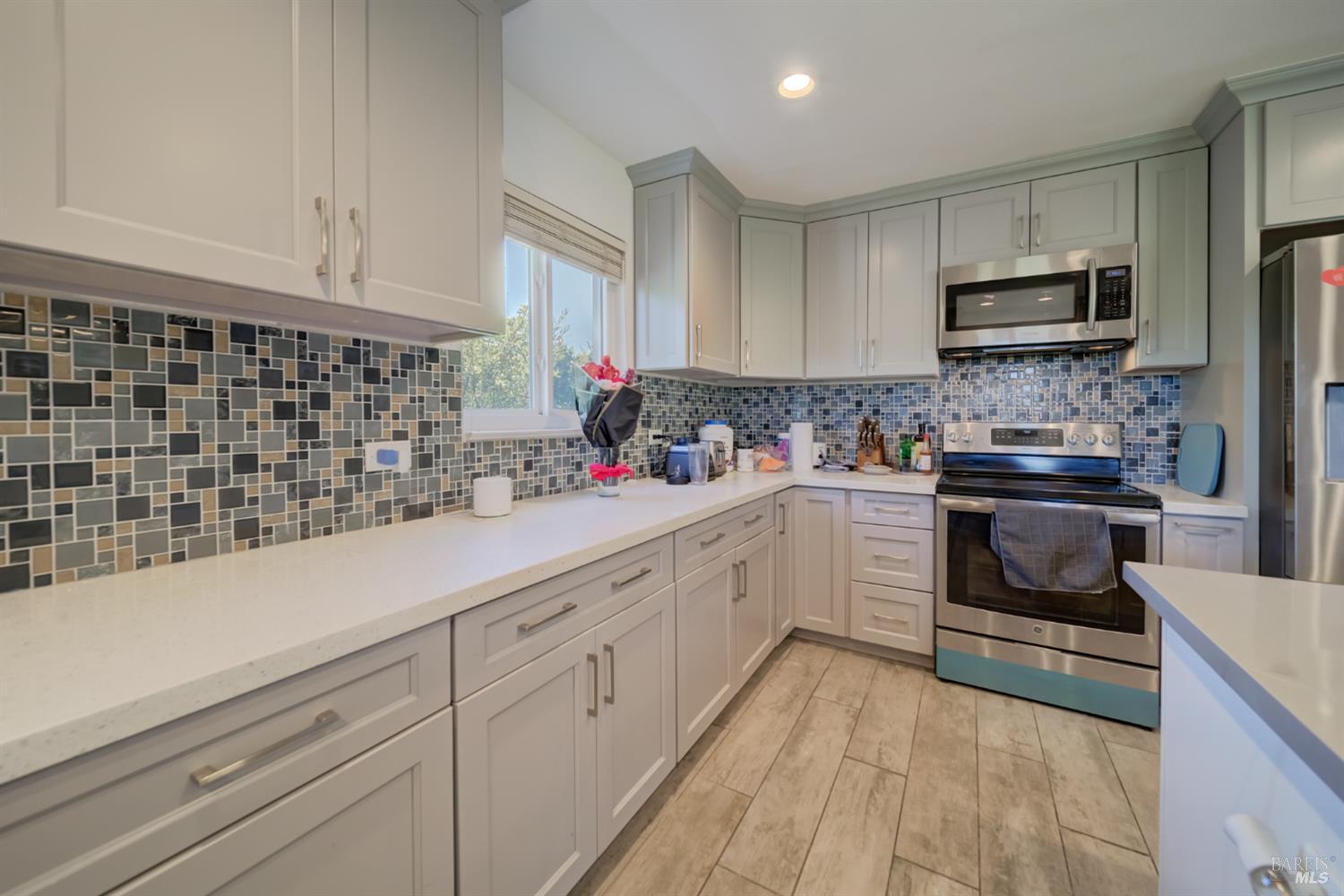 1135 Rimrock Dr