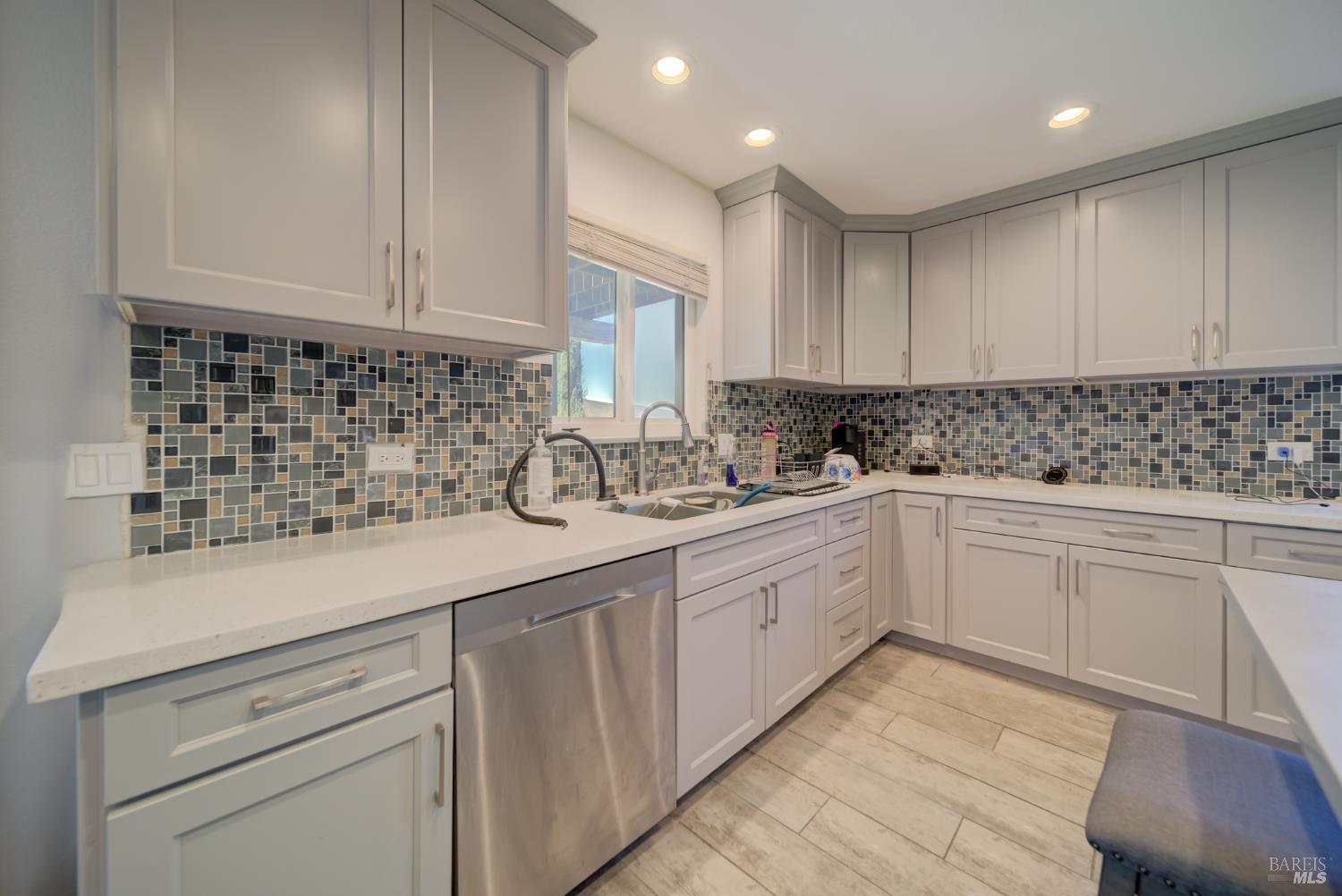 1135 Rimrock Dr