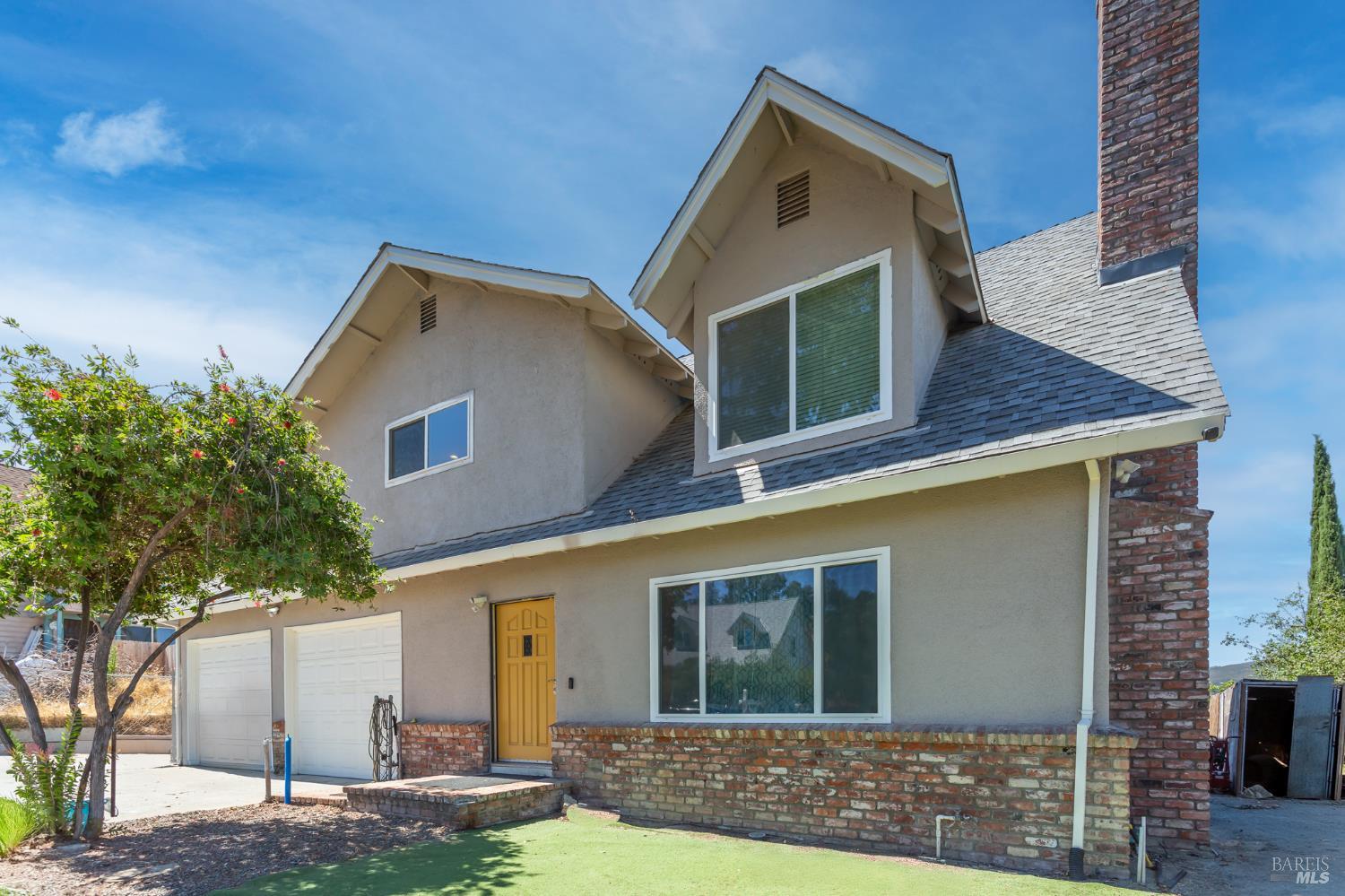 1135 Rimrock Dr