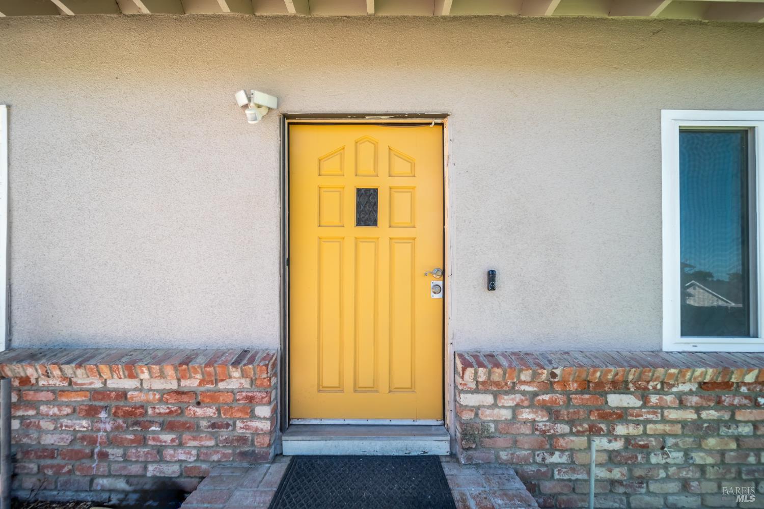 1135 Rimrock Dr
