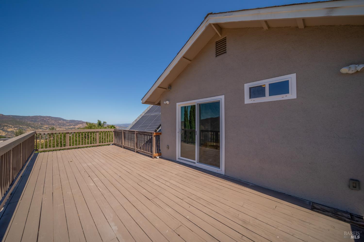 1135 Rimrock Dr