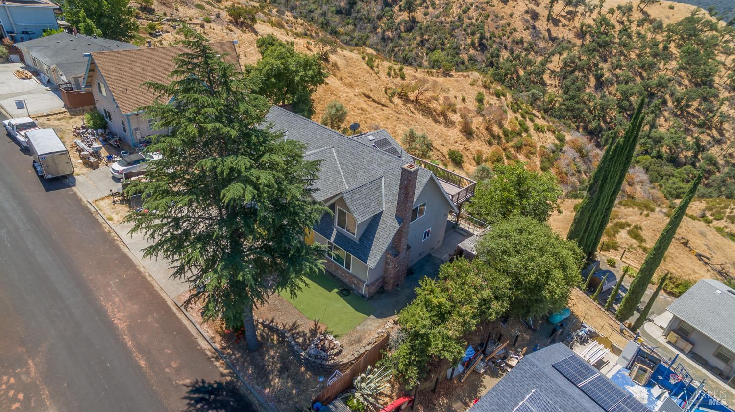 1135 Rimrock Dr