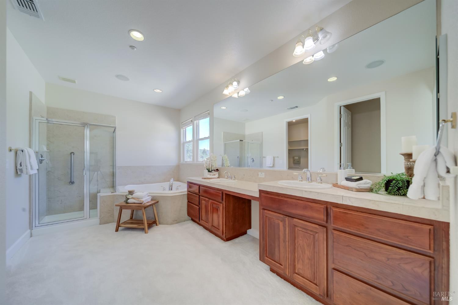 208 Verona Way