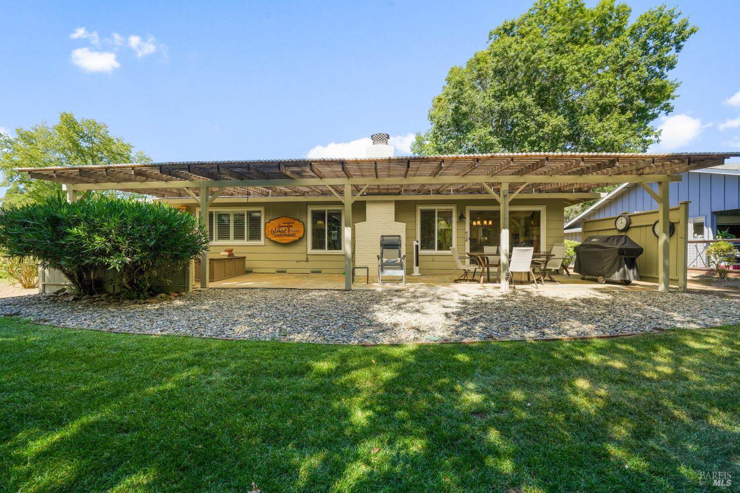 6493 Meadowridge Ct