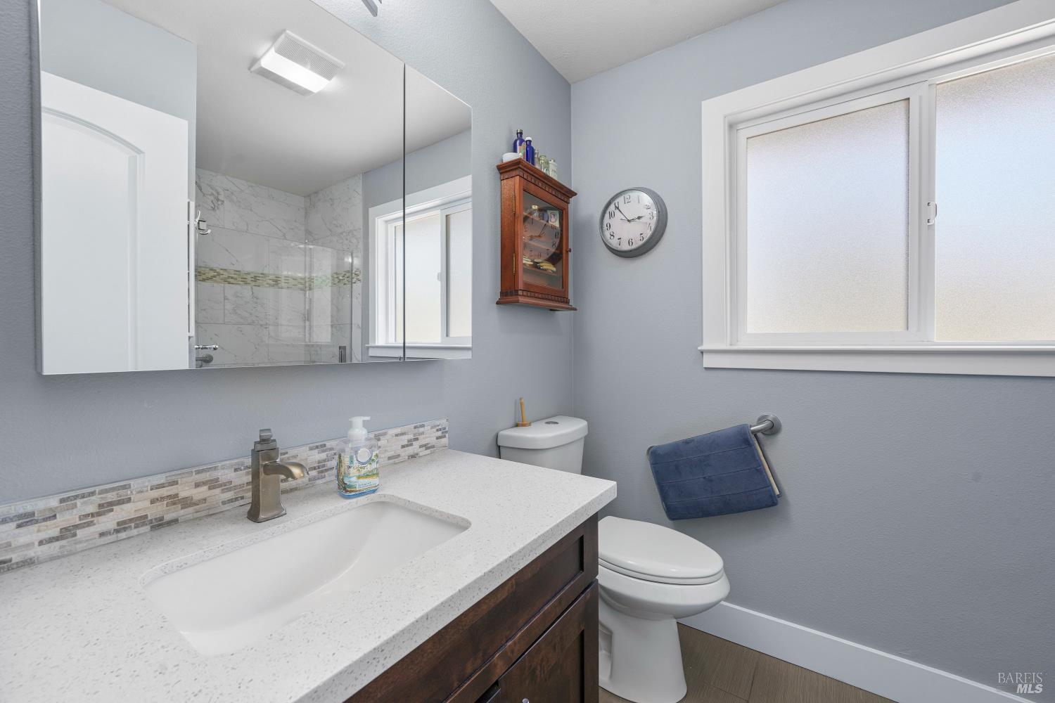 6493 Meadowridge Ct