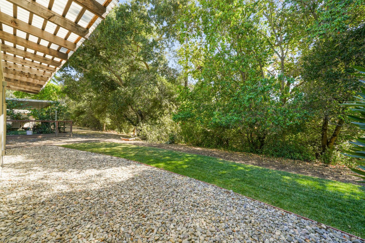 6493 Meadowridge Ct