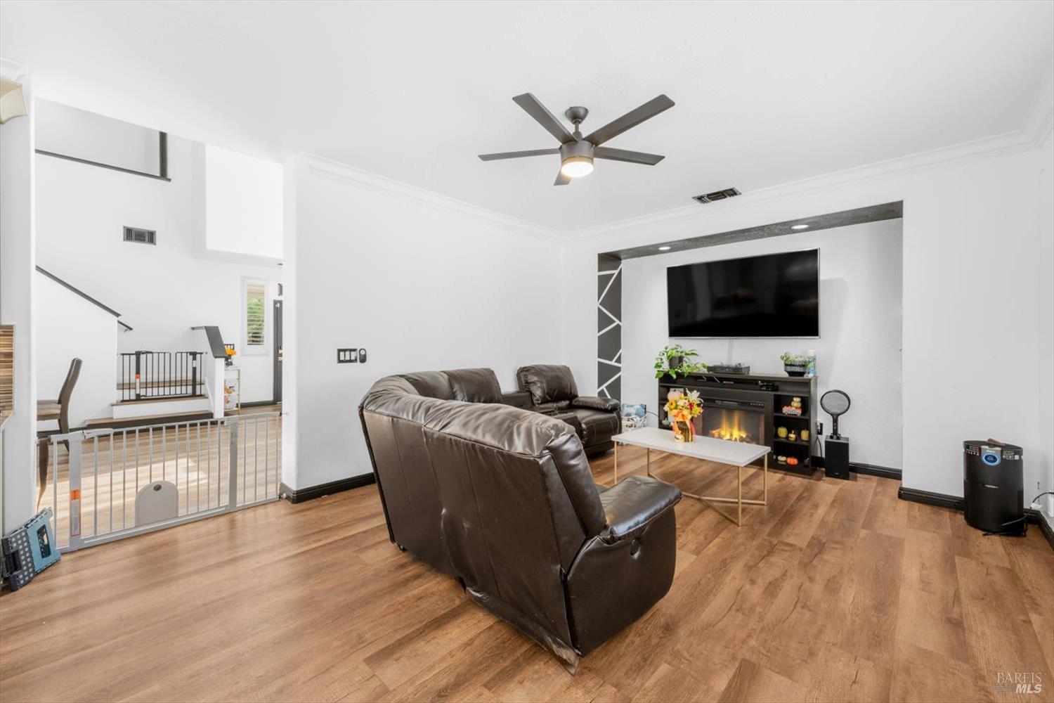 2541 Rowe Dr