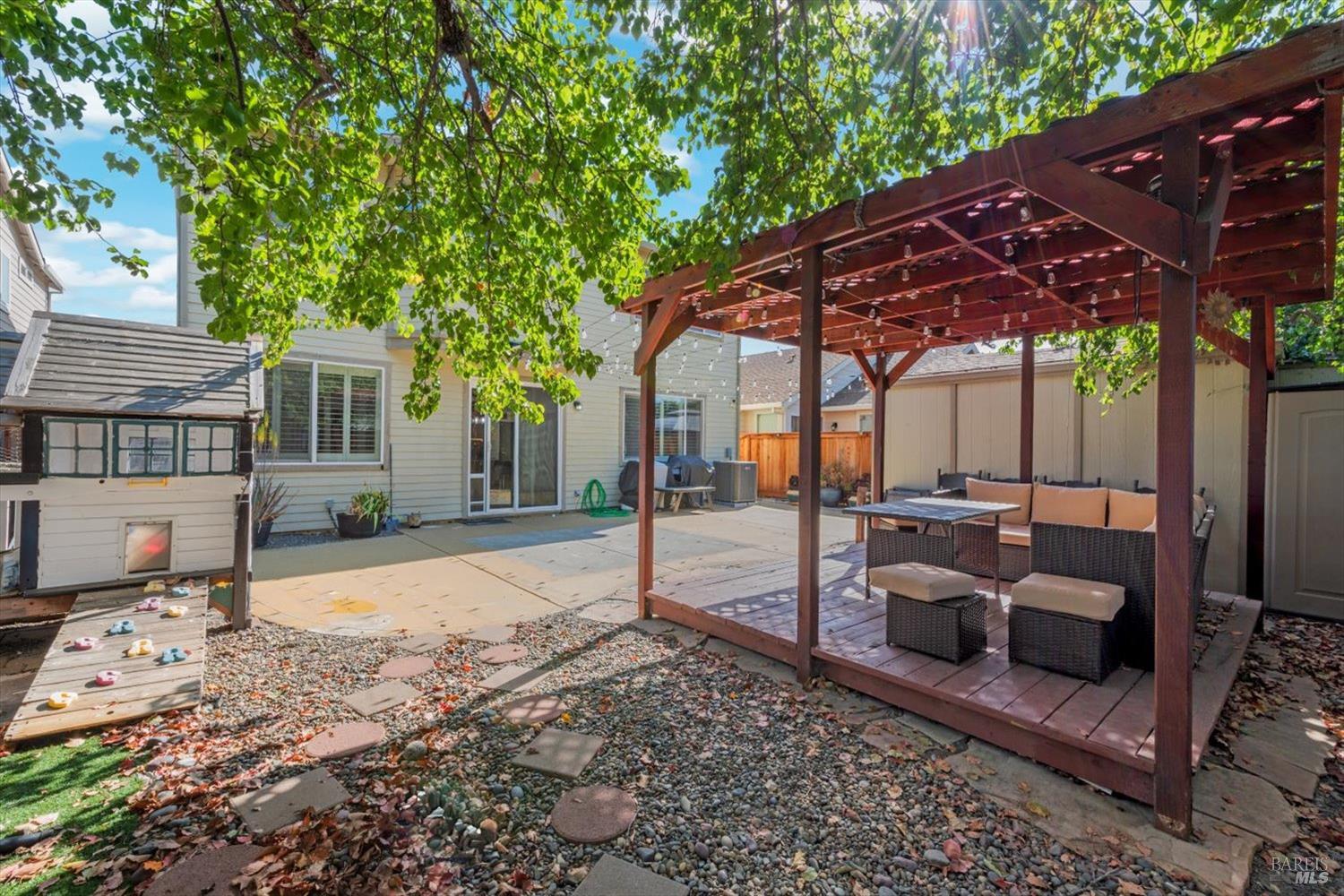 2541 Rowe Dr