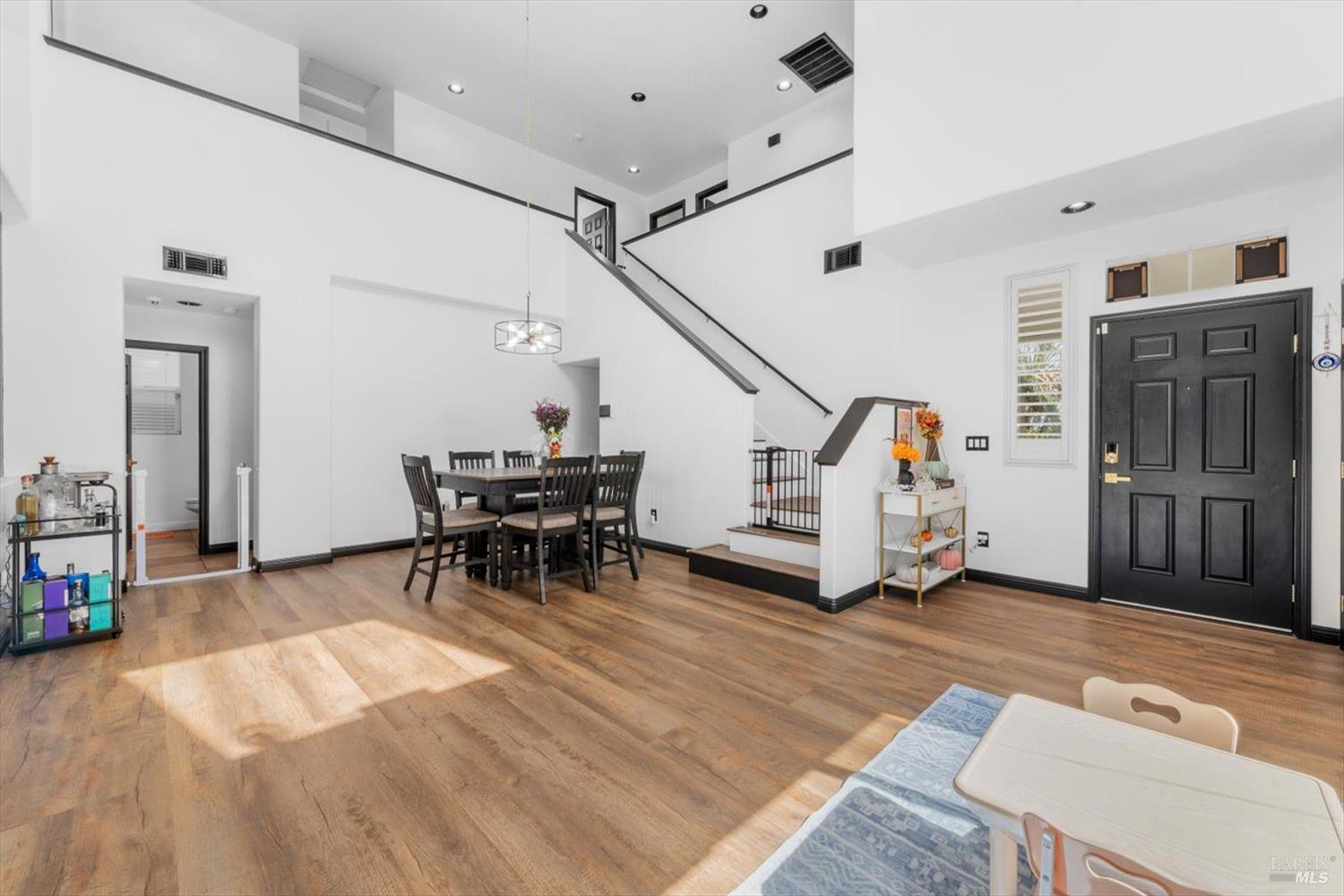 2541 Rowe Dr