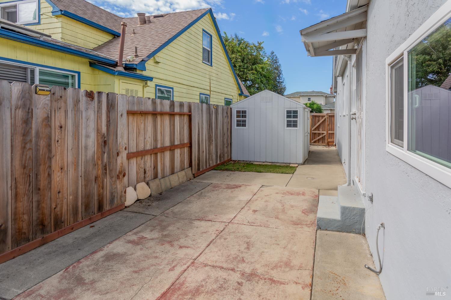 2328 Napa St