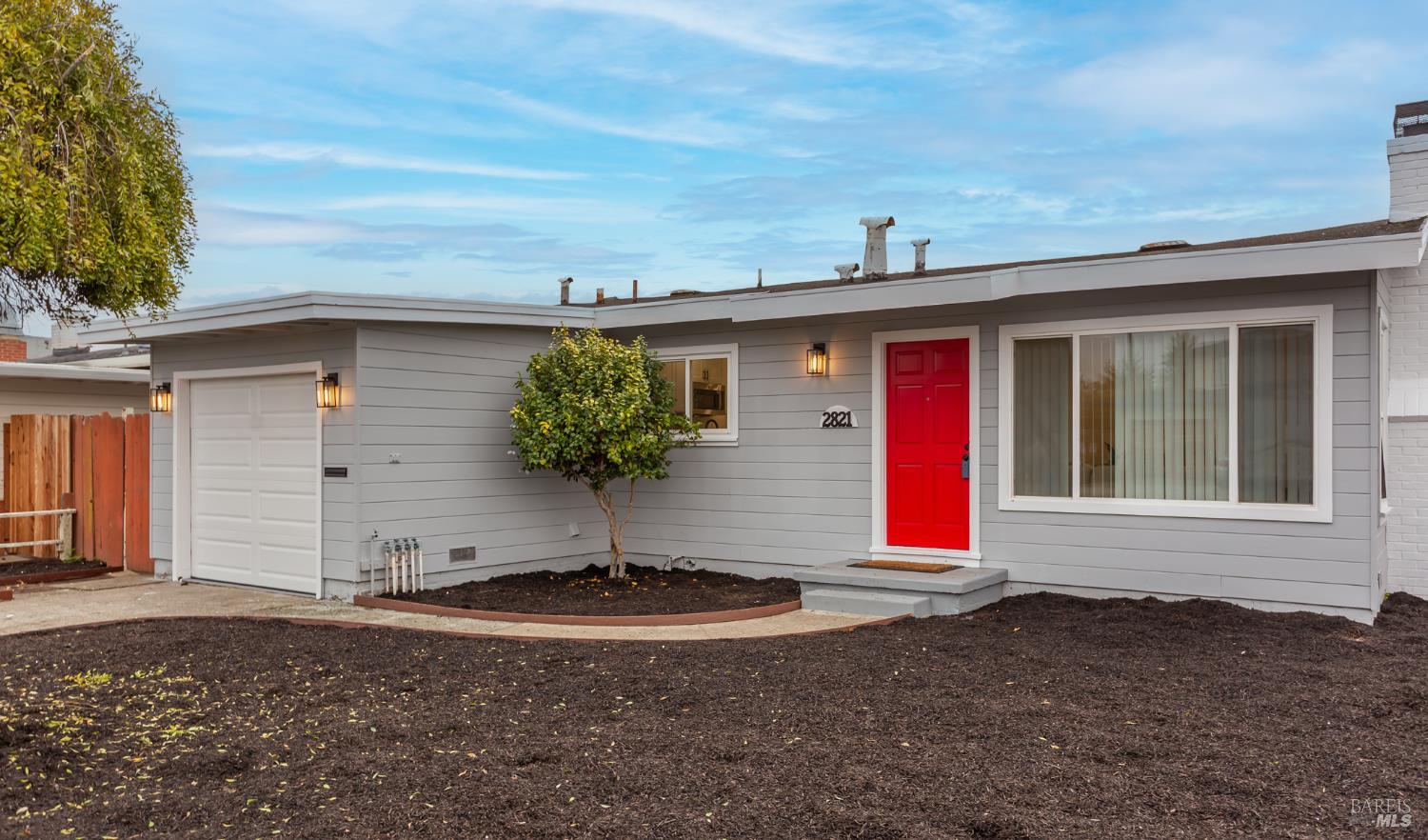 2821 Webb Street